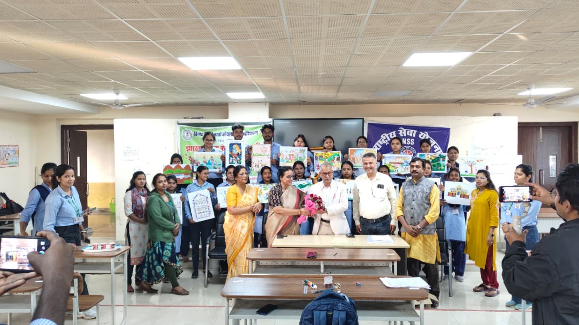 झारखंड@25 पर बीबीएमकेयू में एनएसएस द्वारा पेंटिंग प्रतियोगिता का आयोजन !