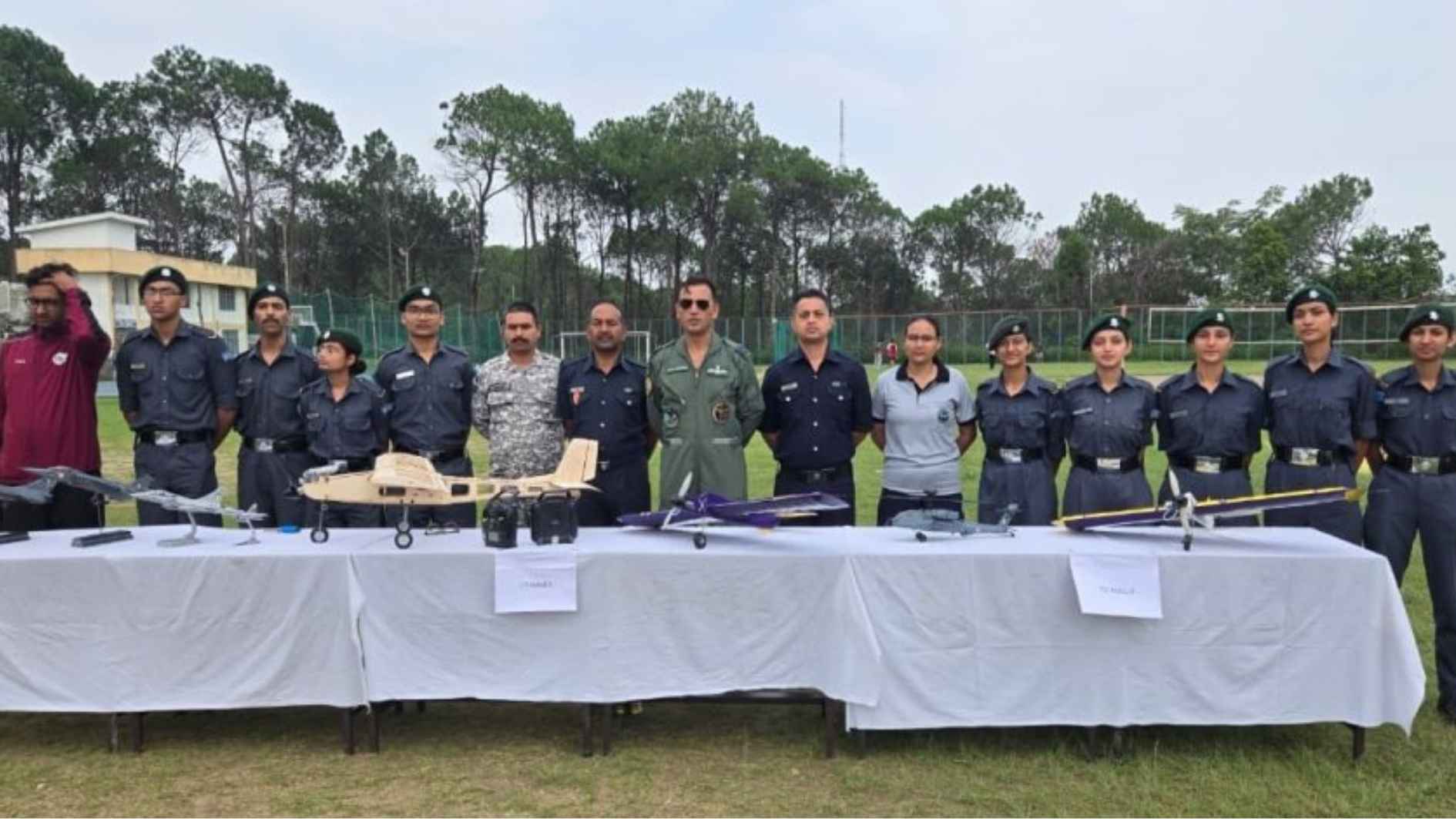 एनसीसी कैडेटों ने एयर क्राफ्ट के मॉडल्स की उड़ानों से दिखाए करतब !