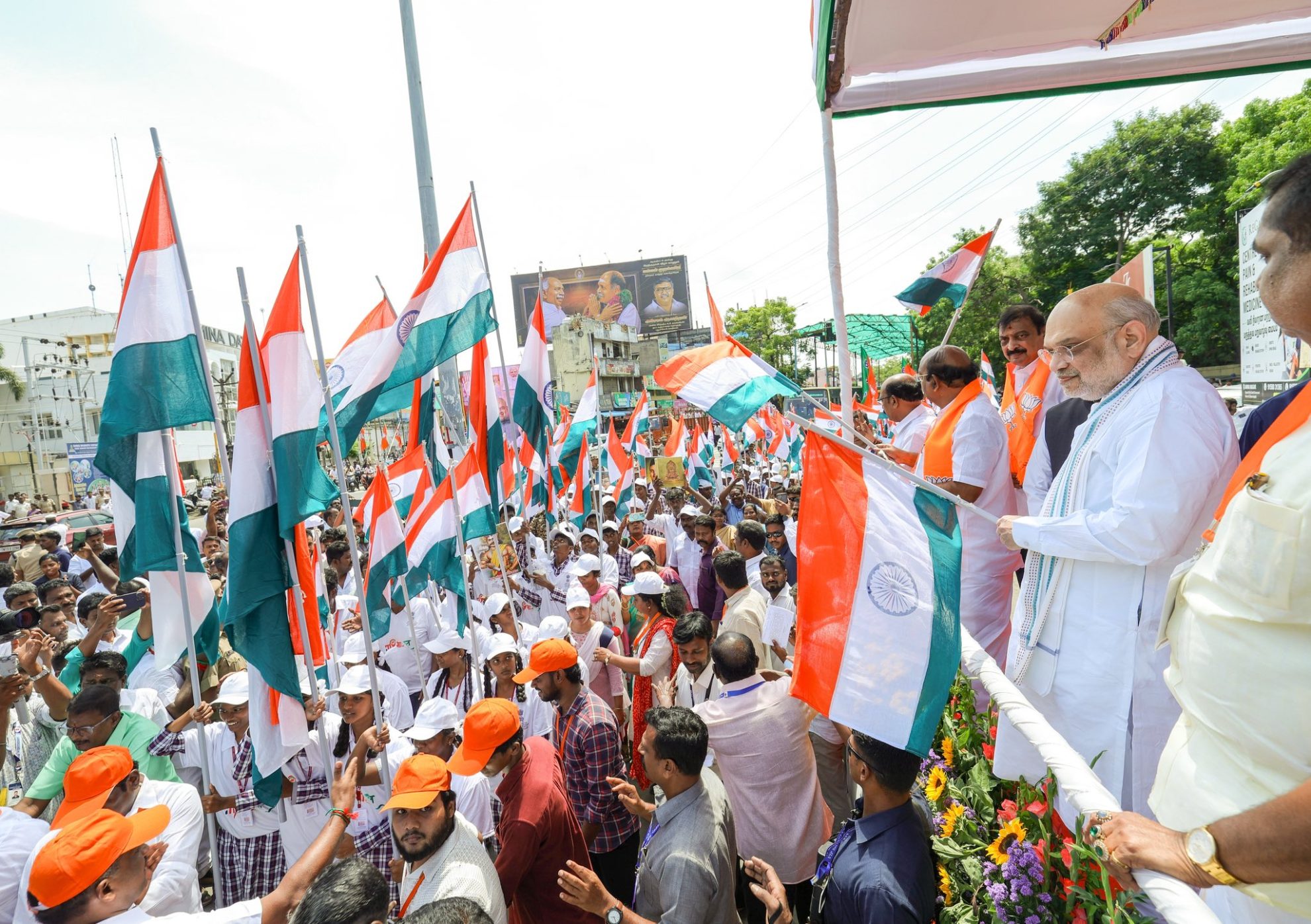 गृह मंत्री अमित शाह ने ‘हर घर तिरंगा’ अभियान को राष्ट्र की सामूहिक शक्ति का प्रतिबिंब बताया !