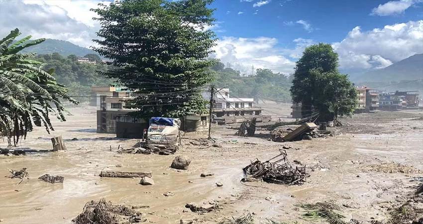 नेपाल-तिब्बत में विनाशकारी बाढ़ से मृतकों की संख्या 579 हुई, 1,924 अब भी लापता !
